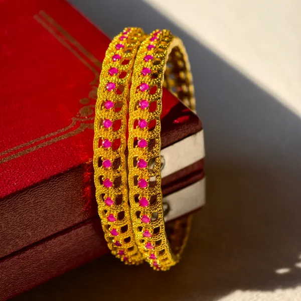 Gold_And_Red_Brass_Premium_And_Elegant_Bangle_For_Women