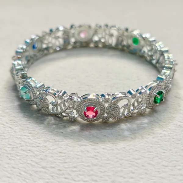 Silver_Brass_Premium_And_Elegant_Bangle_For_Women