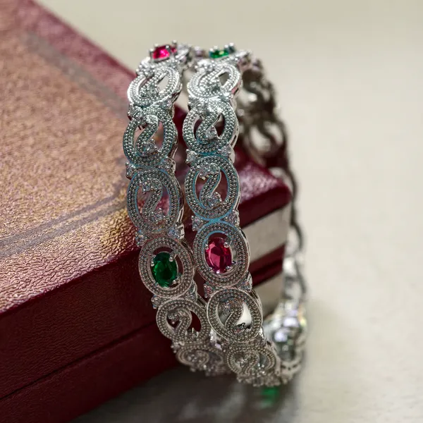Red_And_Green_Brass_Premium_And_Elegant_Bangle_For_Women