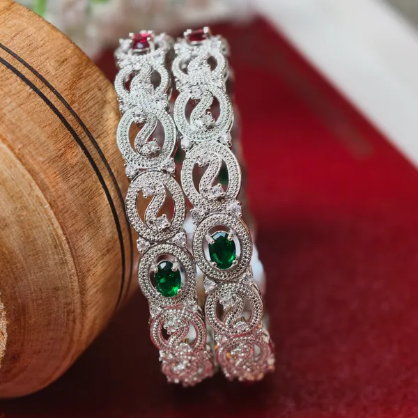 Red_And_Green_Brass_Premium_And_Elegant_Bangle_For_Women