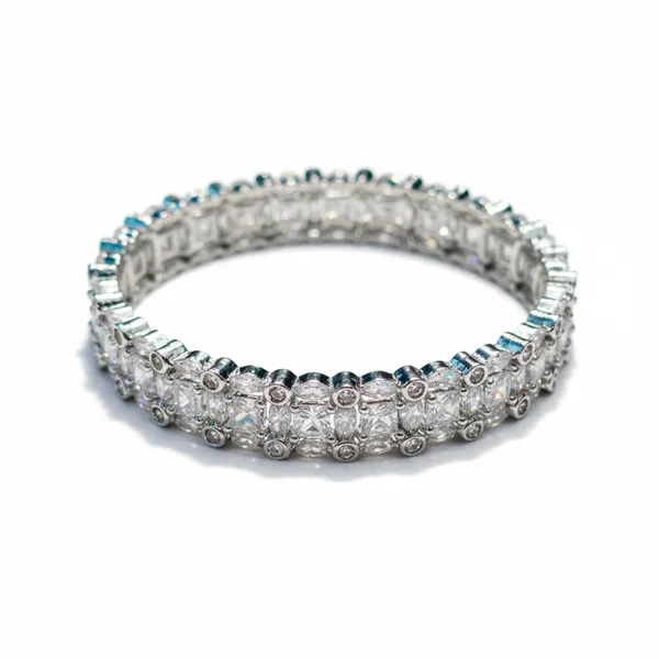 Silver_Brass_Premium_And_Elegant_Bangle_For_Women