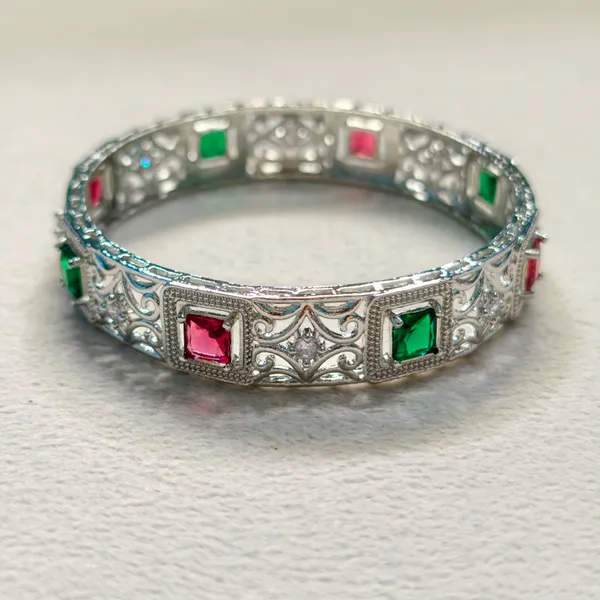 Red_And_Green_Brass_Premium_And_Elegant_Bangle_For_Women