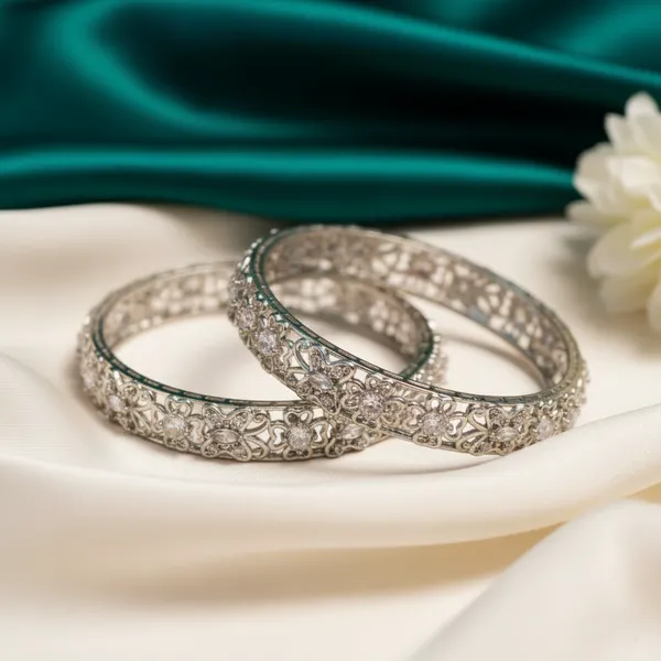Silver_And_Pink_Brass_Premium_And_Elegant_Bangle_For_Women