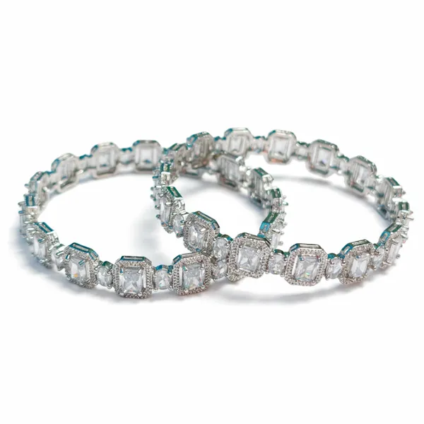 Silver_And_White_Brass_Premium_And_Elegant_Bangle_For_Women
