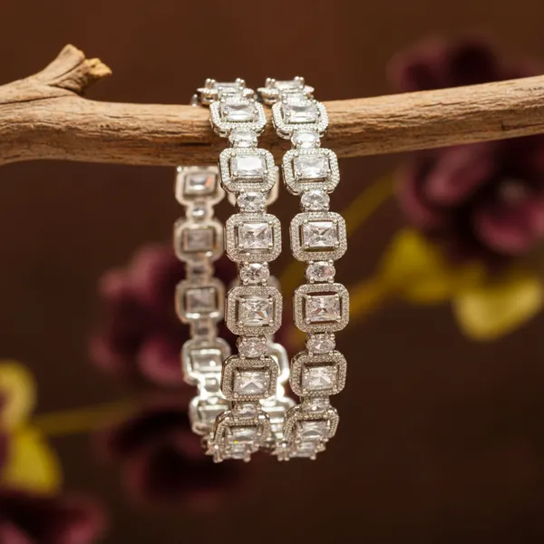 Silver_And_White_Brass_Premium_And_Elegant_Bangle_For_Women