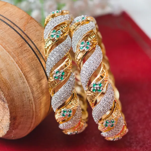 Green_And_Ruby_Red_Brass_Premium_And_Elegant_Bangle_For_Women
