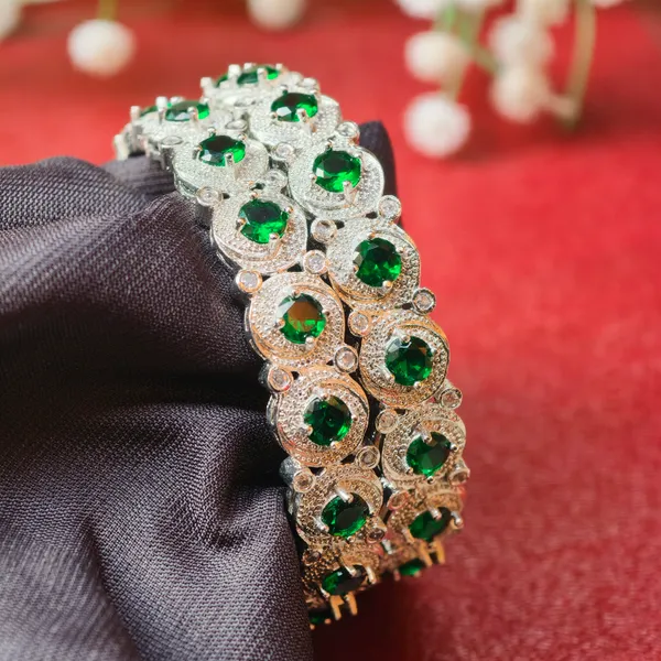 Silver_And_Green_Brass_Premium_And_Elegant_Bangle_For_Women