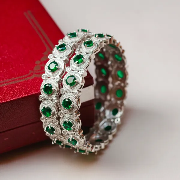 Silver_And_Green_Brass_Premium_And_Elegant_Bangle_For_Women