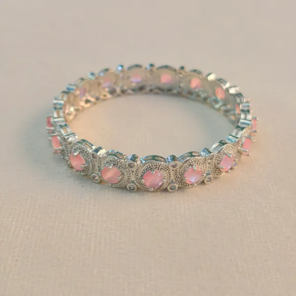 Silver_And_Pink_Brass_Premium_And_Elegant_Bangle_For_Women