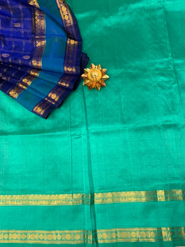 Blue_Checks_Ragini_Cotton_Silk_Saree_With_Contrast_Teal_Pallu_And_Zari_Border
