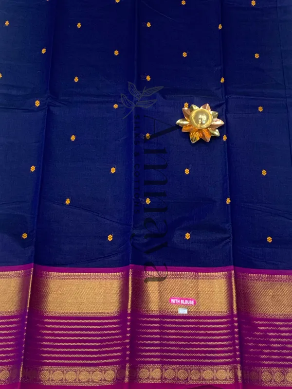 Royal_Navy_Blue_And_Magenta_Zari_Border_Saree