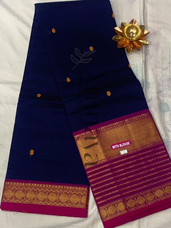 Royal_Navy_Blue_And_Magenta_Zari_Border_Saree