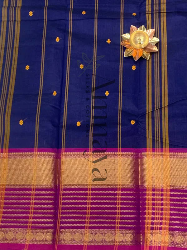 Royal_Navy_Blue_And_Magenta_Zari_Border_Saree
