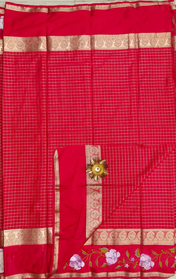 Red_Semi_crepe__Silk_saree