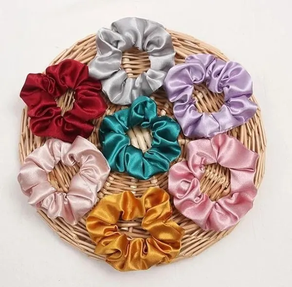 Satin_Silk_Scrunchies_For_Women_And_Girls