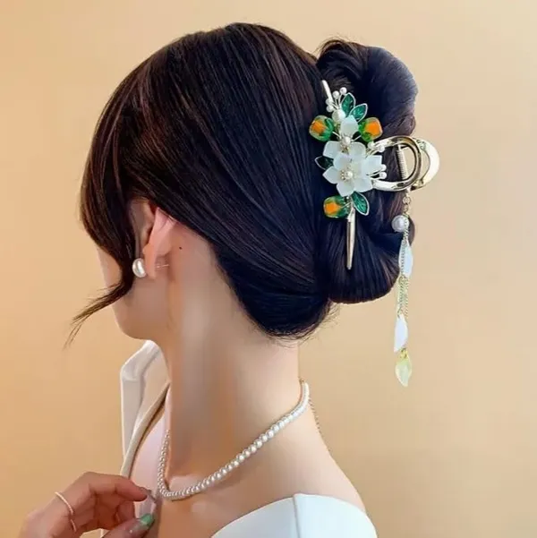 Flower_Tassel_Hair_Clip