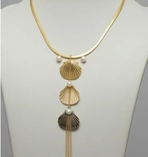Gold_Plated_Layered_Necklace_With_Flower_Pendant