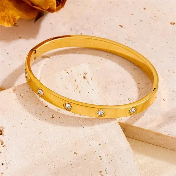Traditional_Kada_Bangle