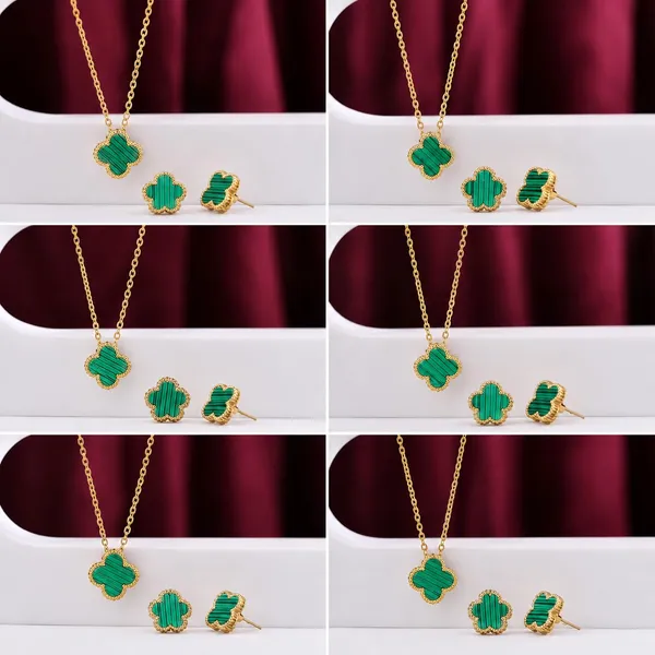 Clover_Pendant_Necklace_And_Stud_Earrings_Set