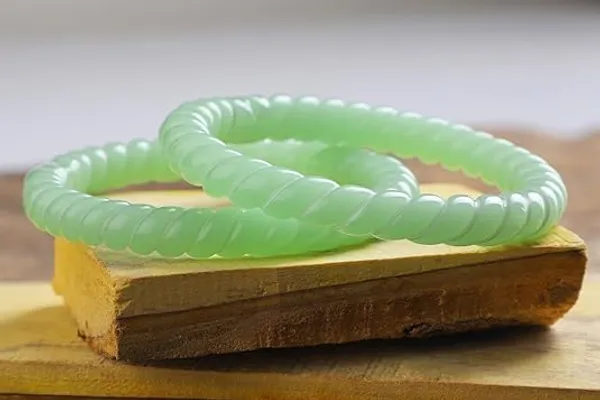 Light_Green_Glass_Premium_And_Elegant_Bangle_For_Women_Set_Of_2