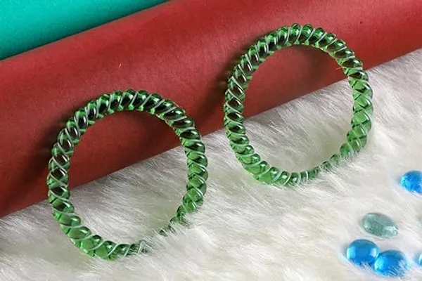 Green_Glass_Premium_And_Elegant_Bangle_For_Women_Set_Of_2