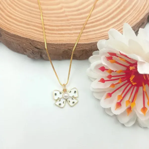 Pretty_Pookie_Bow_Pendant_Necklace_White