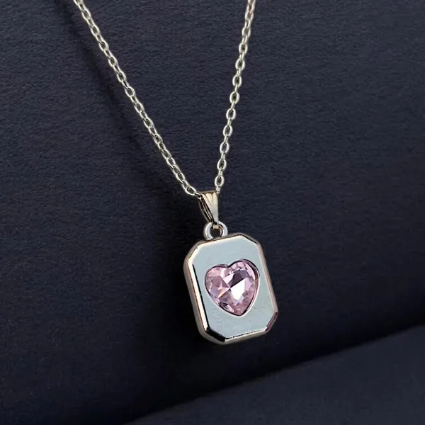 Elegant_Heart_Cut_Crystal_Pendant_Necklace_Pink