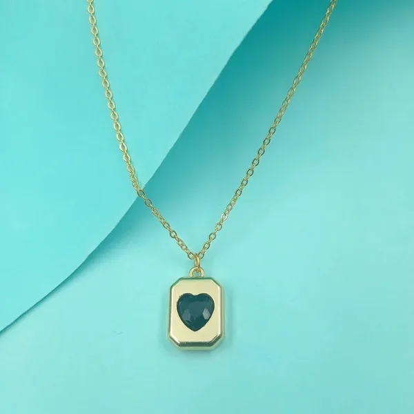 Elegant_Heart_Cut_Crystal_Pendant_Necklace_Pink