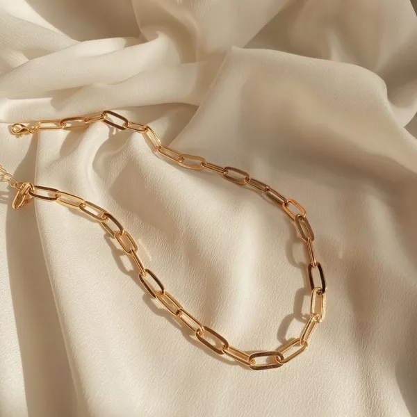 Minimal_Paperclip_Chain_Link_Necklace