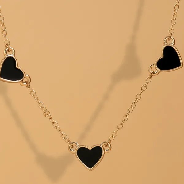 Golden_Chain_Black_Heart_White_Heart_Pendant_Necklaces_Black