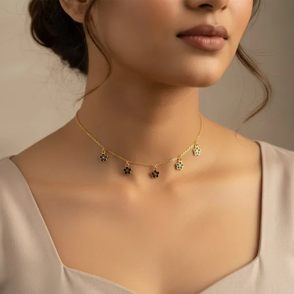 Golden_Chain_Flower_Pendant_Necklaces_Black