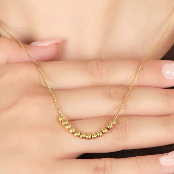 Dainty_Beaded_Golden_Ball_Necklace