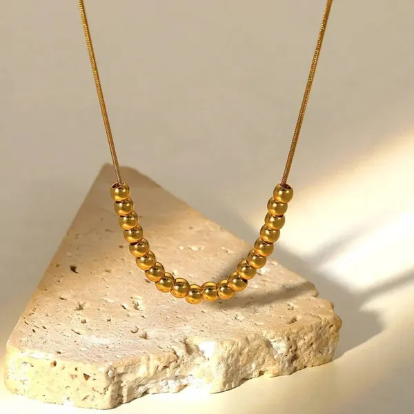 Dainty_Beaded_Golden_Ball_Necklace