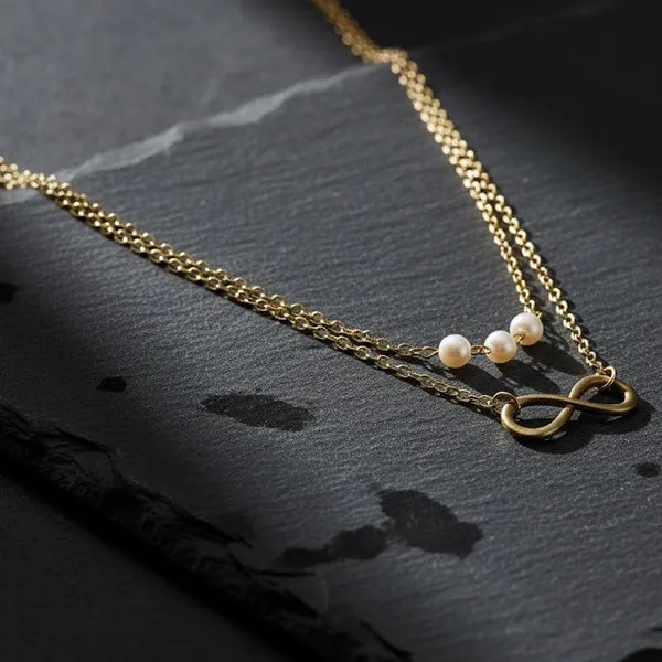 Minimal_Clavicle_Golden_Chain_3_Pearl_With_Infinity_Necklace