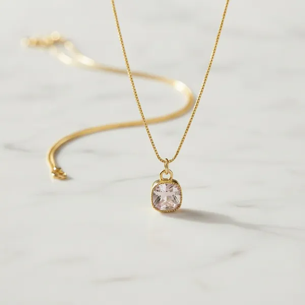 Square_Diamond_Pendant_Necklace_White