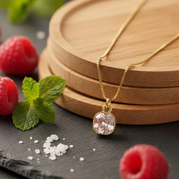 Square_Diamond_Pendant_Necklace_White