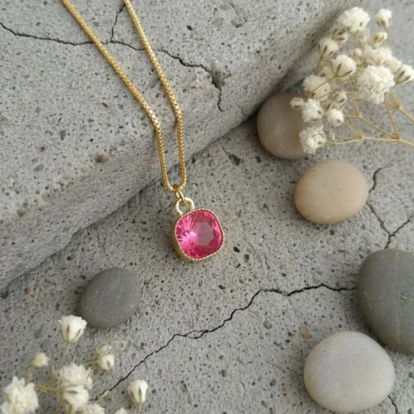 Square_Diamond_Pendant_Necklace_White