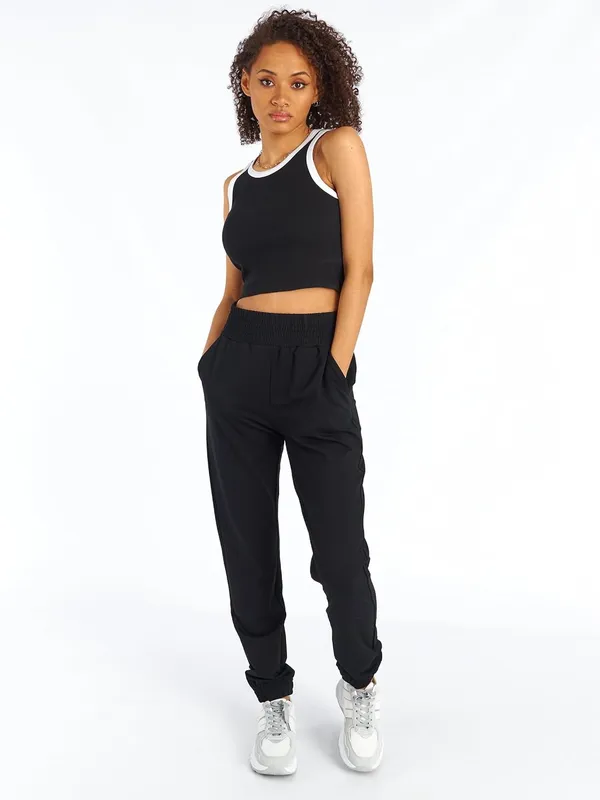 White_Black_Cotton_Slim_Fit_Ribbed_Crew_Neck_Crop_Tank_Top_For_Women