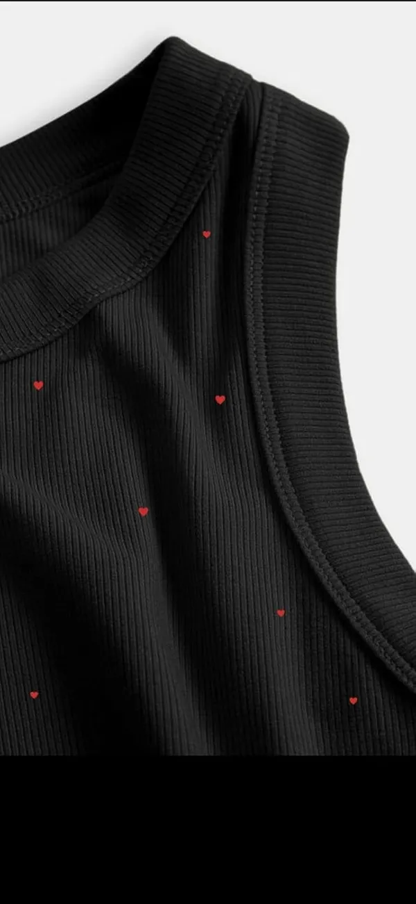 Black_Cotton_Sleeveless_Heart_Print_Tank_Top_For_Women