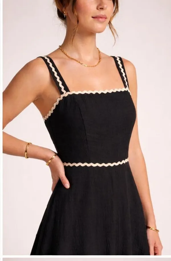 Black_Cotton_Blend_Zig_Zag_Print_Midi_Dress_For_Women