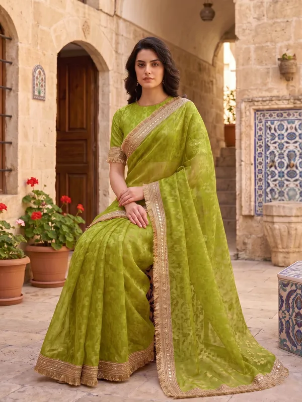 Green_Jacquard_Satin_Tissue_Silk_Kiran_Border_Saree