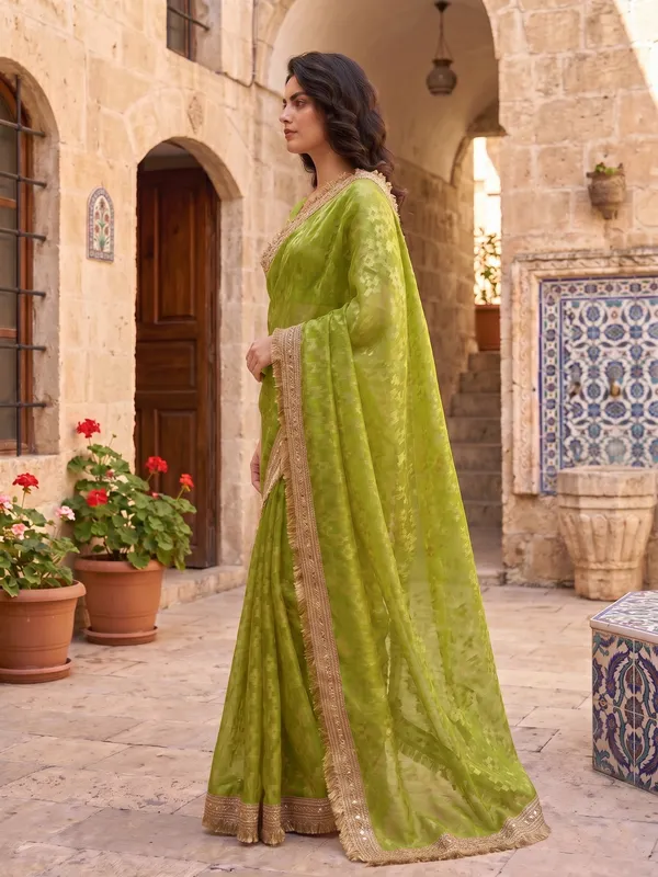 Green_Jacquard_Satin_Tissue_Silk_Kiran_Border_Saree