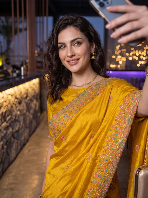Georgette_Chinon_Saree_with_Colorful_Floral_Embroidery