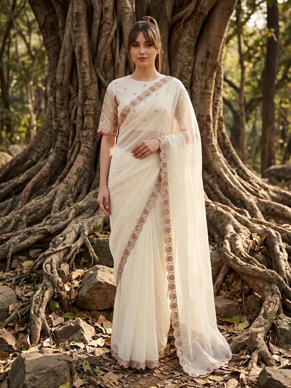 Off_White_Ready-to-Wear_Georgette_Saree_with_Beads_&_Sequin_Embroidery_Work