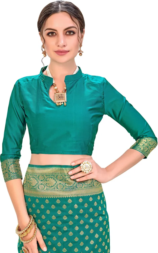 Light_Green_Silk_Blend_Jacquard_Kanjivaram_Zari_Saree_For_Women_|_With_Blouse_Piece