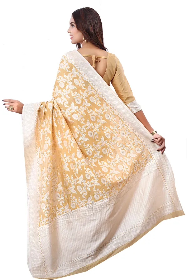 Off_White_Silk_Blend_Lucknowi_Chikankari_Jacquard_Woven_Saree_For_Women_|_With_Blouse_Piece