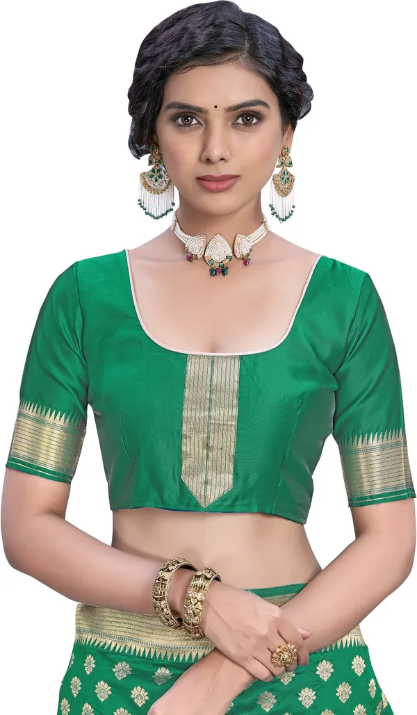 Green_Banarasi_Silk_Blend_Jacquard_Woven_Saree_For_Women_|_With_Blouse_Piece