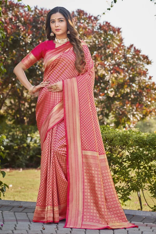 Pink_Banarasi_Silk_Jacquard_Golden_Zari_Woven_Saree_For_Women_|_With_Blouse_Piece