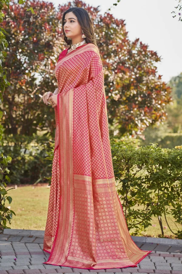 Pink_Banarasi_Silk_Jacquard_Golden_Zari_Woven_Saree_For_Women_|_With_Blouse_Piece