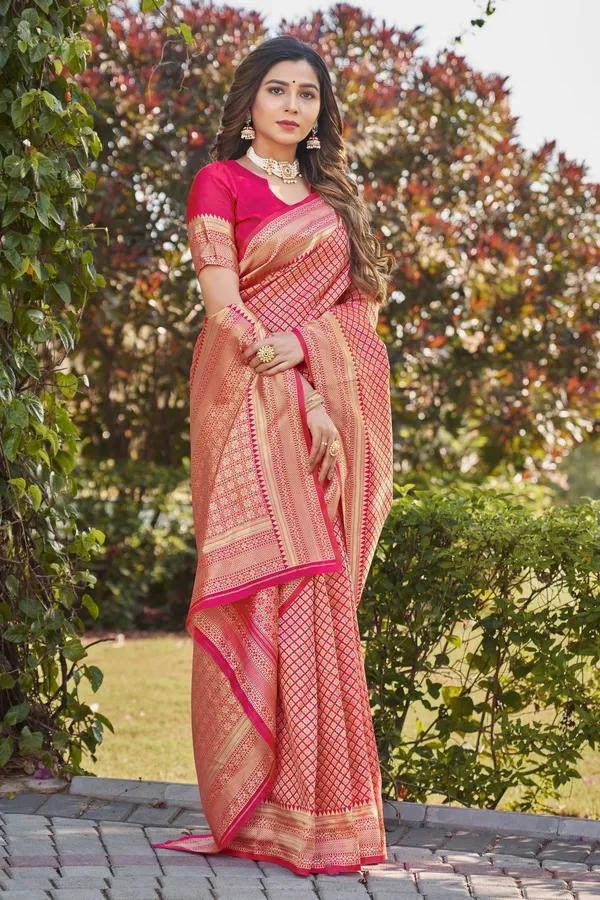Pink_Banarasi_Silk_Jacquard_Golden_Zari_Woven_Saree_For_Women_|_With_Blouse_Piece